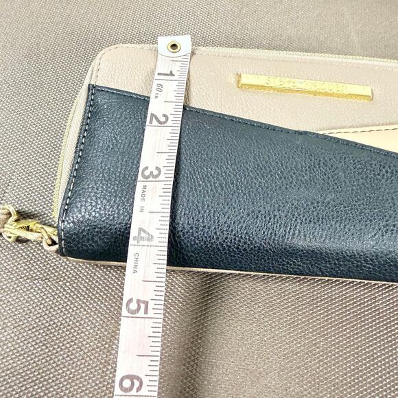 Steve Madden Zip Around Wallet Leather Black Taupe Purse - Picture 3 of 10